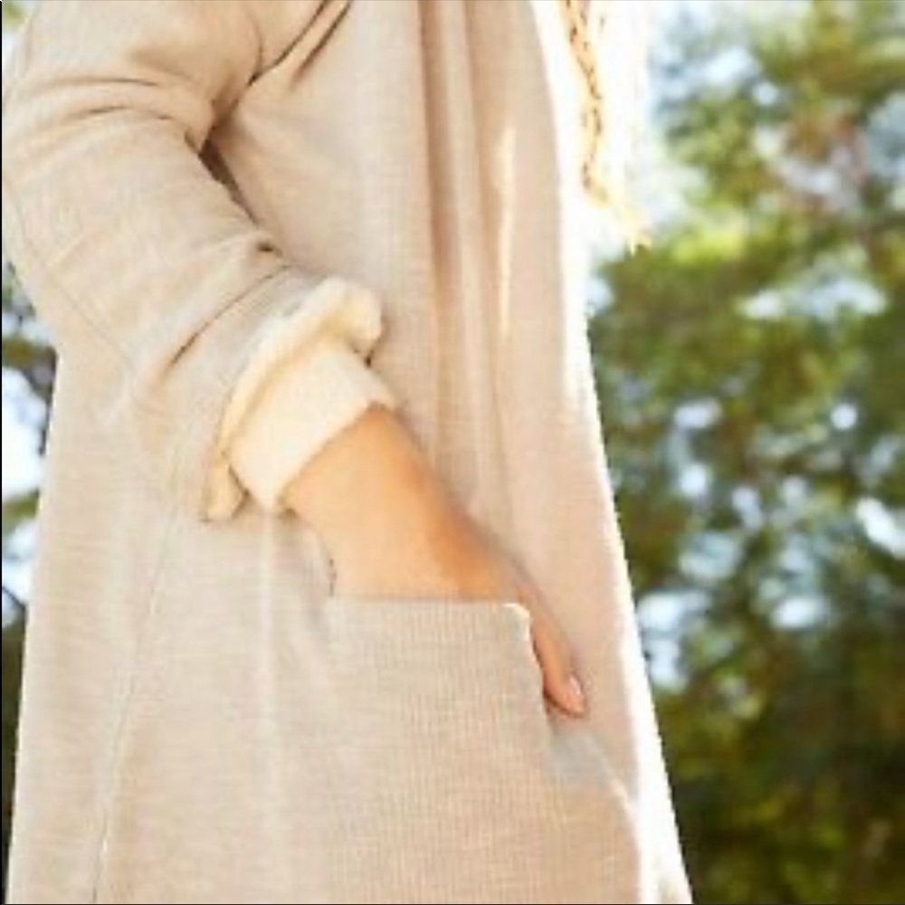 DONNI. Ribbed Sweater Coat Open Front Stretchy Ribbed Pockets Tan/Sand Color O/S - Picture 5 of 15